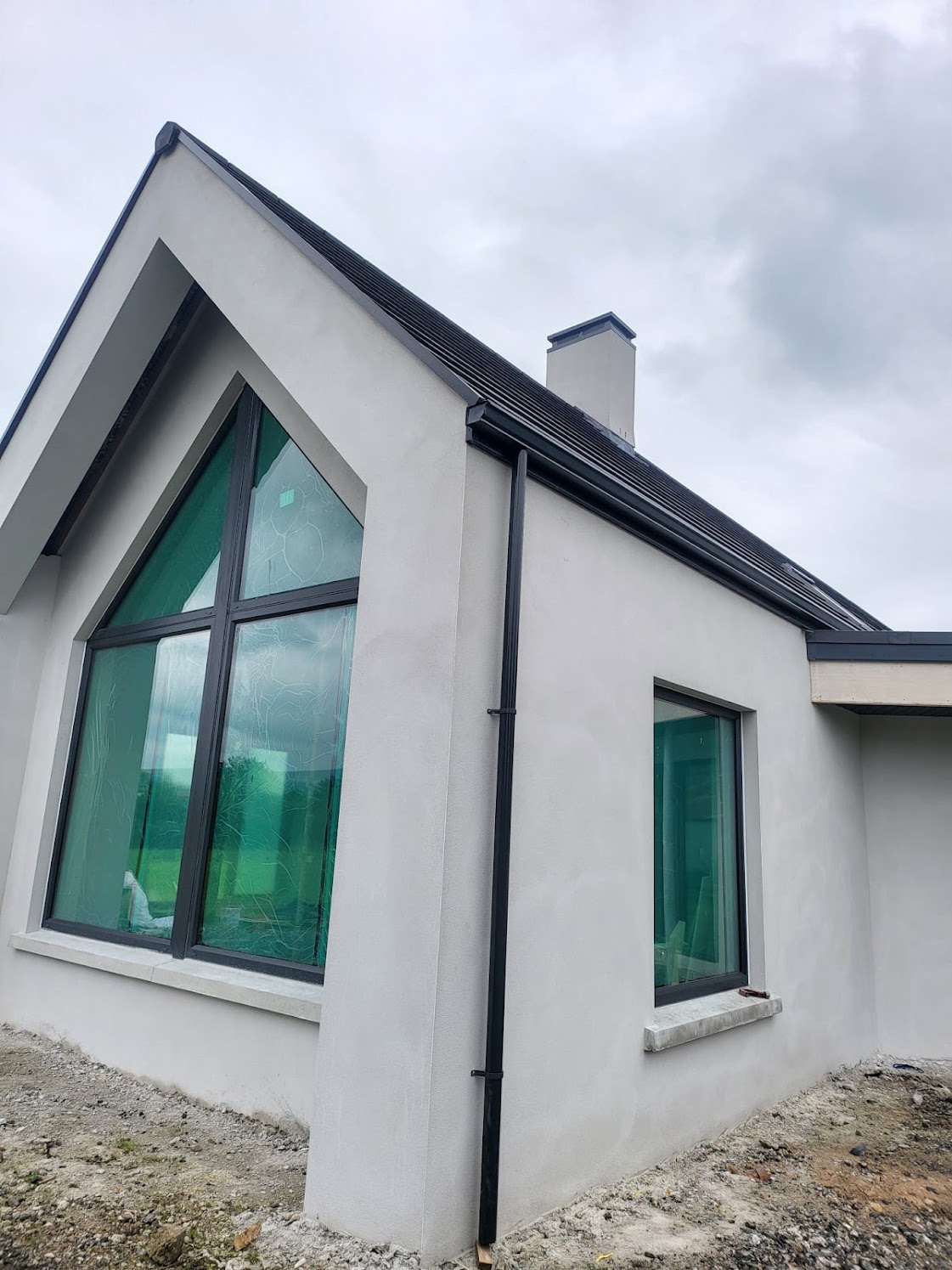 Contemporary newbuild finish