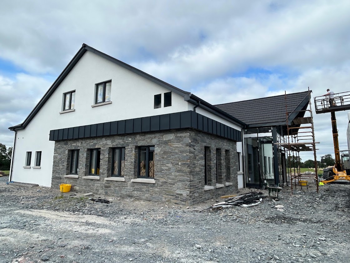 Full-property roofline
